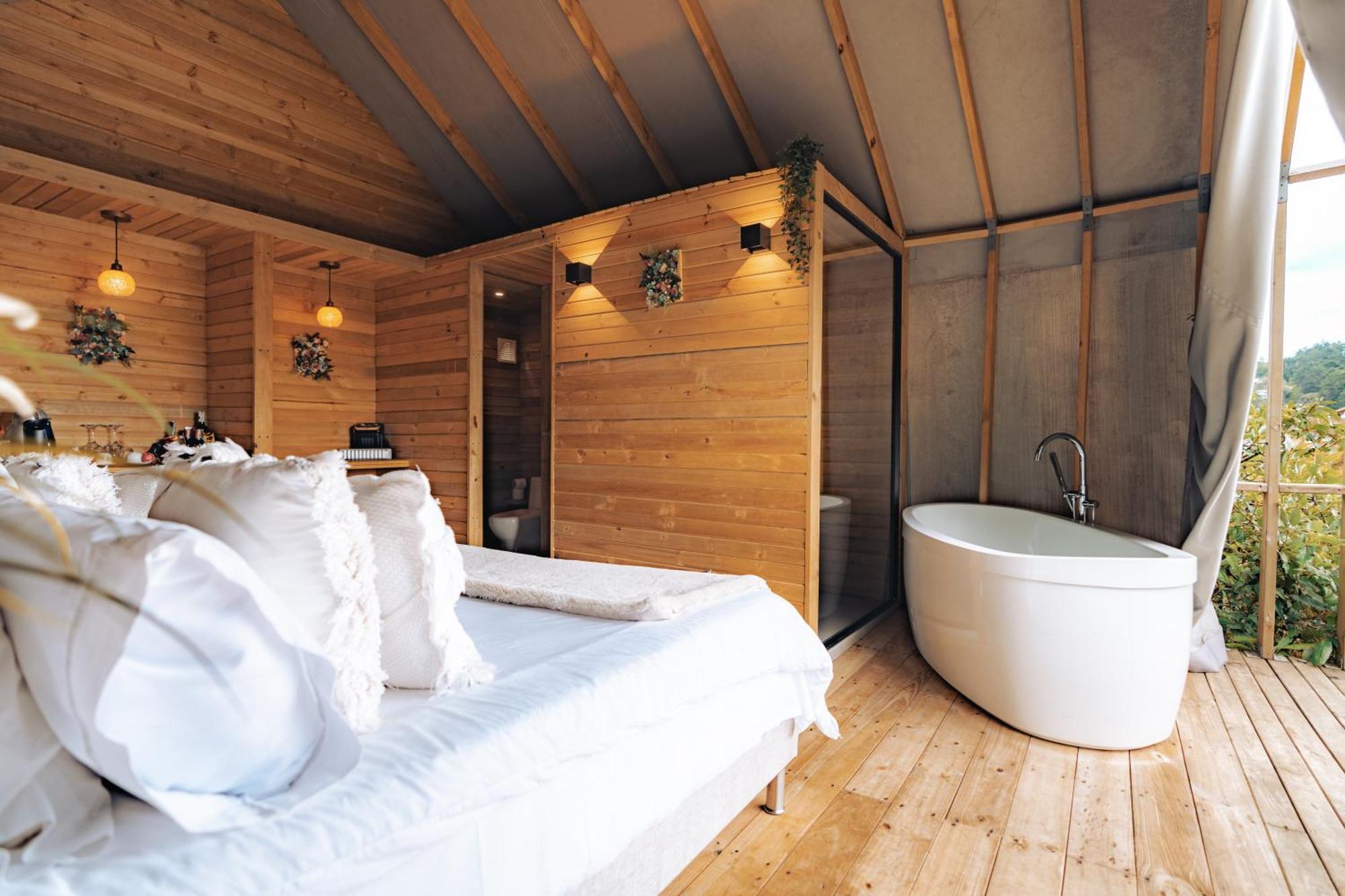 מלון ריונגרו Teva Glamping & Retreat מראה חיצוני תמונה